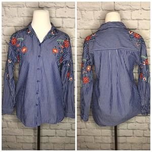 BeachLunchLounge Blue Striped Embroidered Button Down Floral